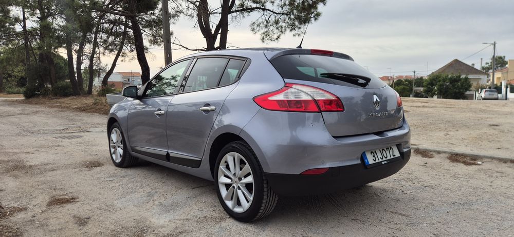 Renault Megane 1.5DCi 110cv de 2010 NACIONAL foto 5