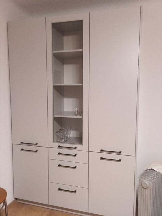 Sprzedam witrynę idealna do jadalni lub salonu