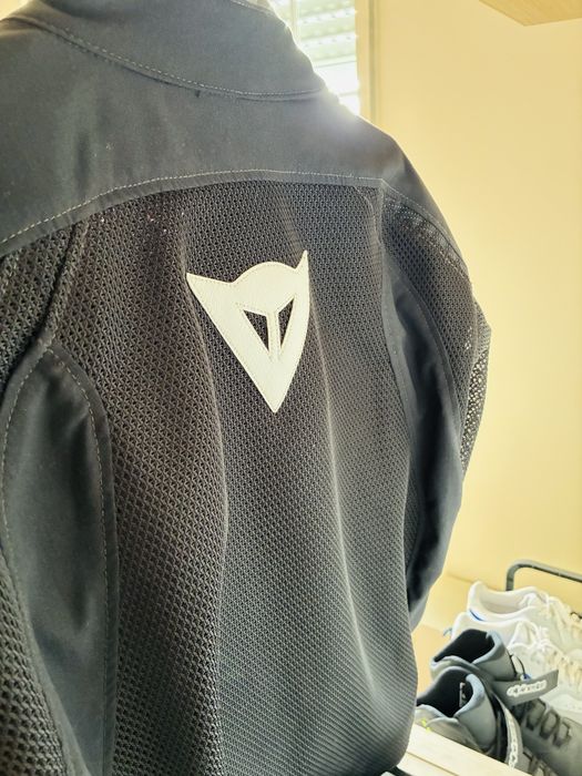 Casaco Dainese como novo