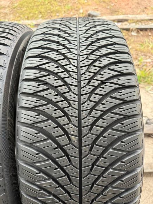 Продам зад амартизатор тойота авенсіс т 25.