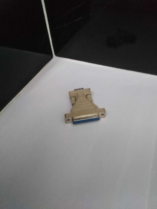 Cabos e acessórios antigos para Pc material Informático ( Desde 2€ ).