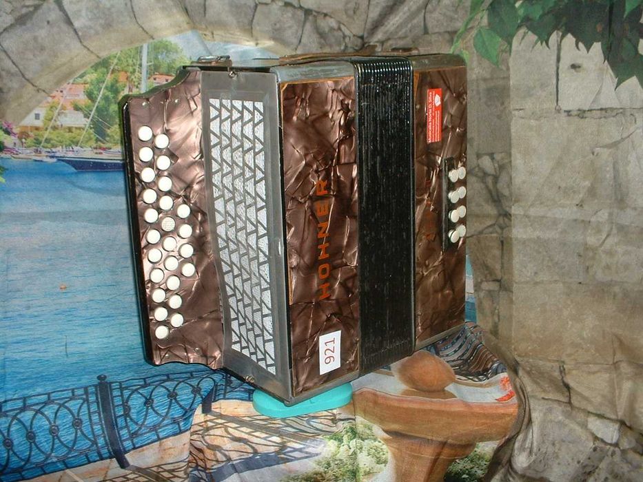 Concertina para venda N, 921