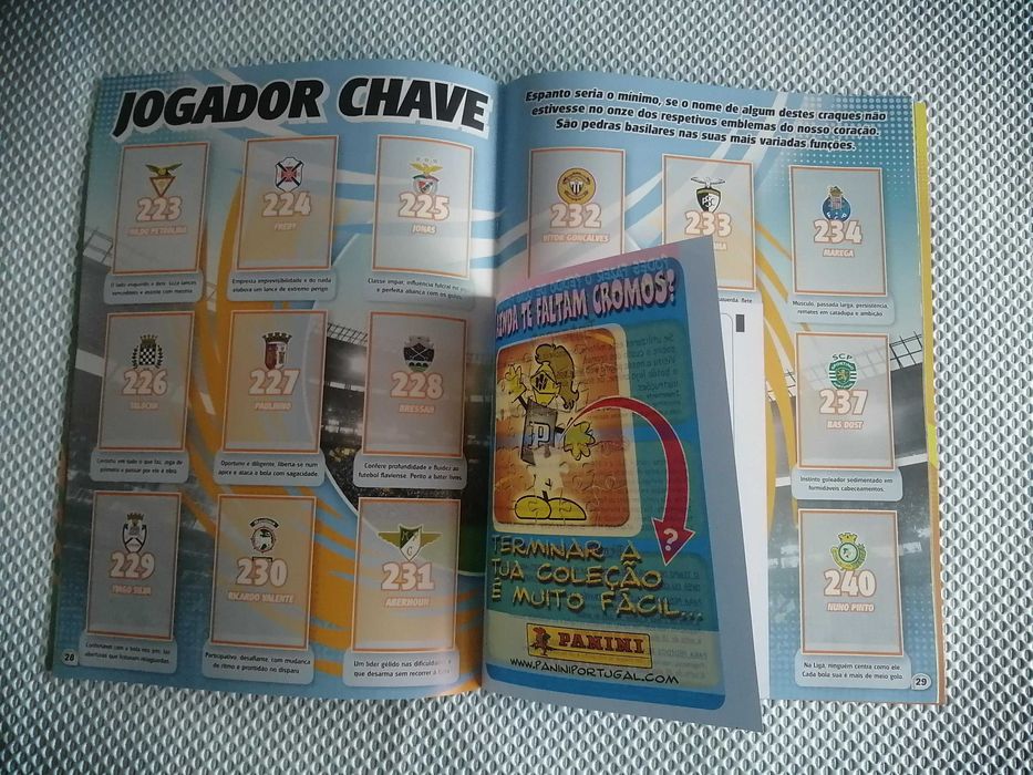 202 cromos + Caderneta - Futebol 2018/2019 - Panini - sem repetidos