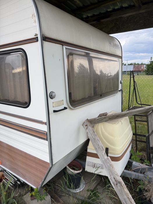 Przyczepa kempingiwa Helmut Knaus WOLF 475