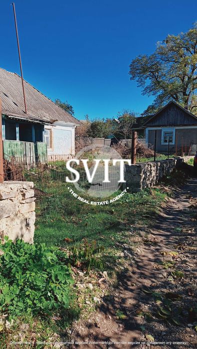 Продам земельну ділянку в селі Голосків