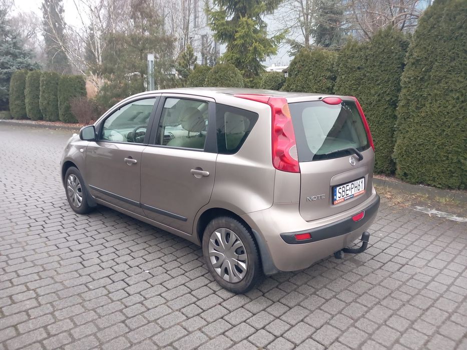Nissan Note 1.4 benzyna, przebieg: 197000km, samochód garażowany.