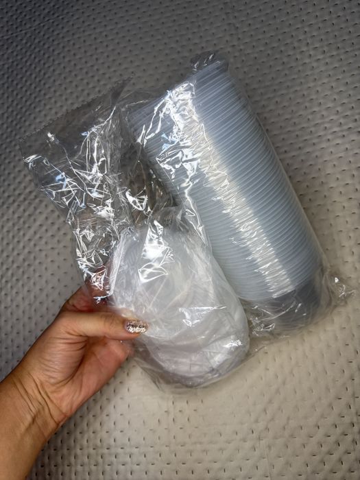 50 sztuk plastikowych pojemników z pokrywką