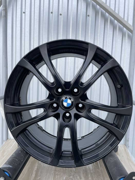 Диски BMW 8R18 5x120 DIA72.6 ET30 KBA48550