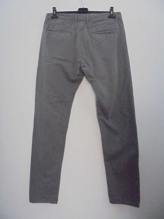 calças de homem da marca Massimo Dutti