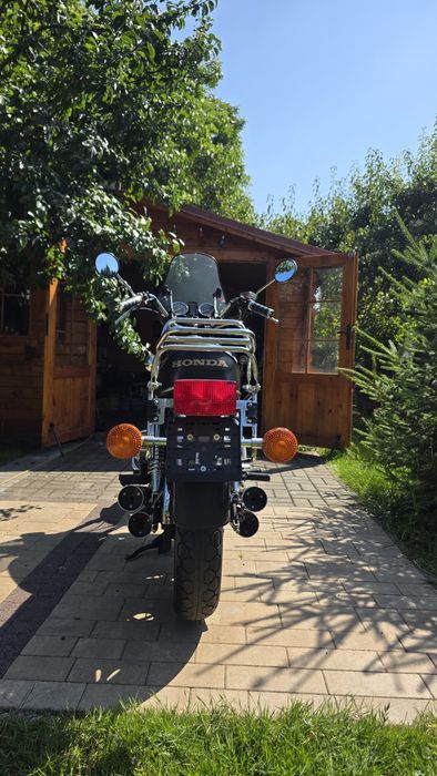 Honda CB650C, kufry, wysoka szyba