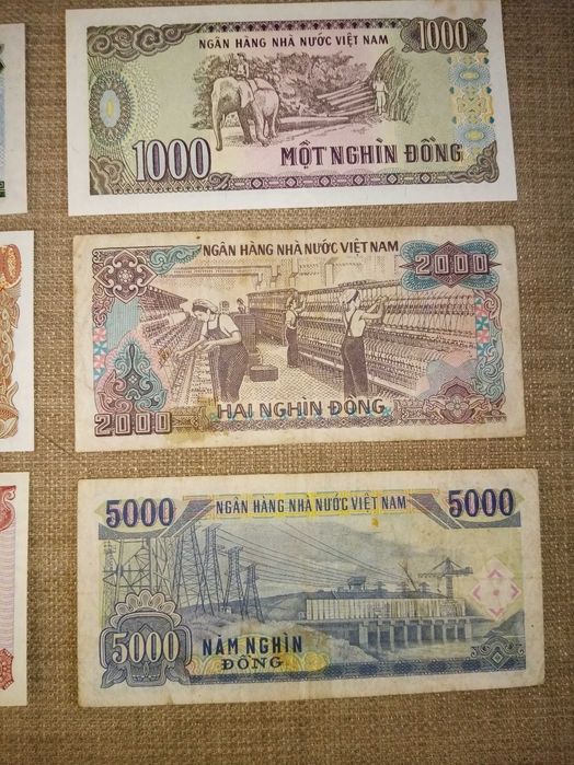 VIETNAME, 15 NOTAS 7 São do Antigo Vietname  8 NOTAS do Novo Vietname