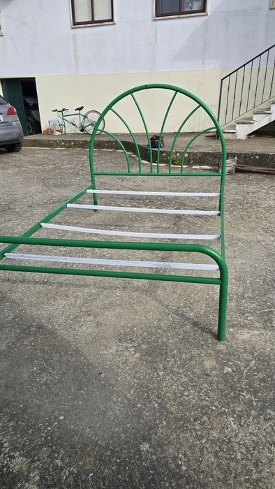 Cama de Casal ( Ferro)