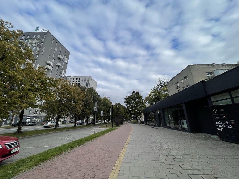 Оренда фасаду на Володимира Великого навпроти ЖК Америка (кол. Капро)