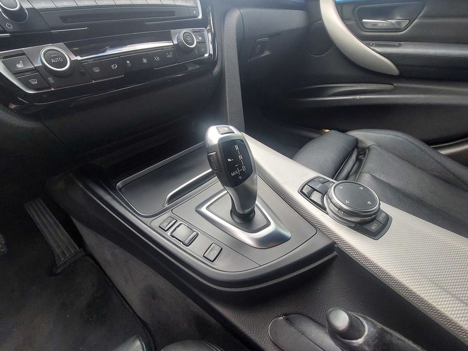 BMW 325d Touring Pack M auto