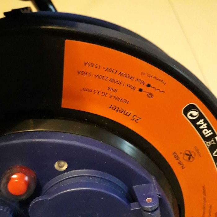 Przedłużacz zwijany 25m 3x2,5 H07-RNF