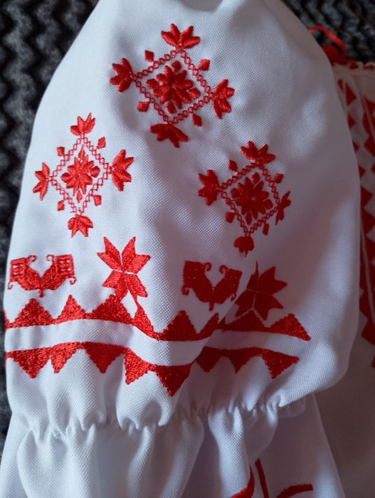 Вишиванка для дівчинки