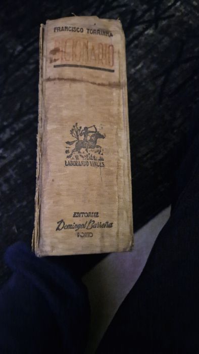 Dicionário Francisco Torrinha