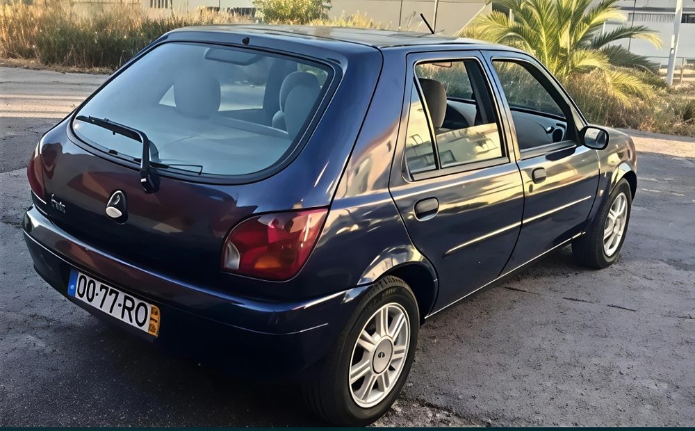 Ford fiesta 1.2 ghia gasolina 2001