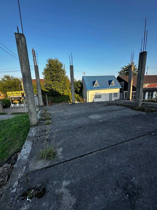 Продається комерційне приміщення в смт. Великий Бичків