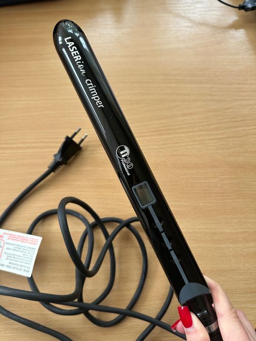 Професійна плойка-гофре для моделювання волосся б/у