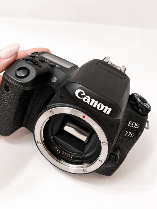 Canon EOS 77D Body | komplet | pudełko | bardzo dobry stan