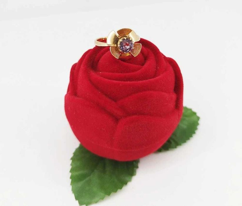 Złoty Pierścionek p.585 w. 3,97g