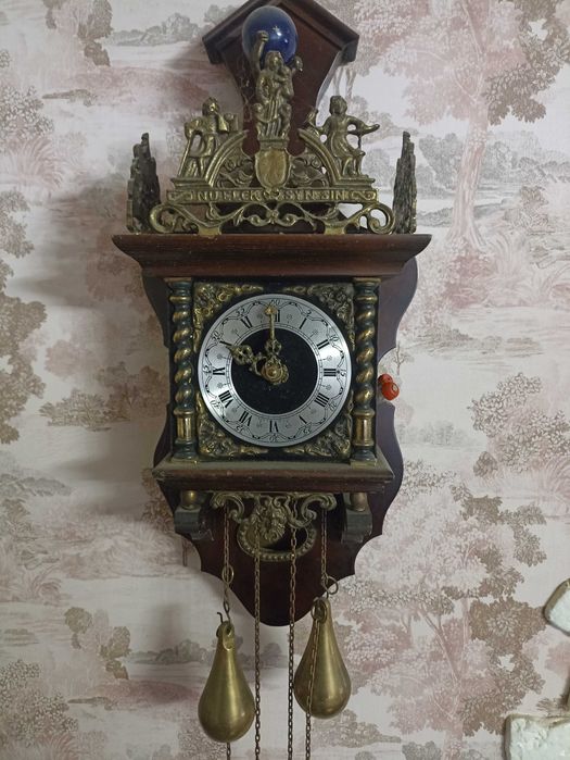 Годинник старинний