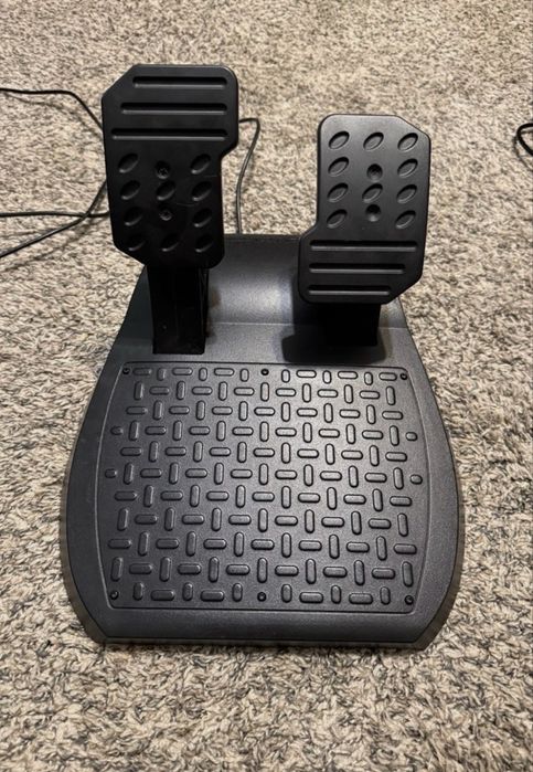 Volante thurstmaster Ferrari