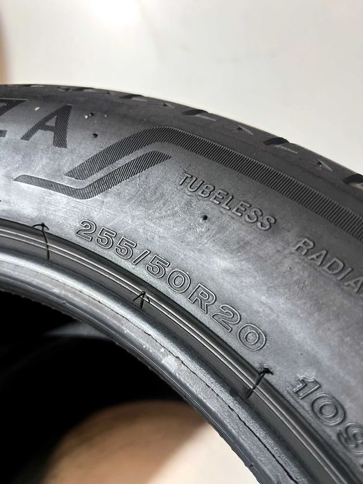 Pneus Bridgestone Alenza 001 - 255/50/20 - Excelentes