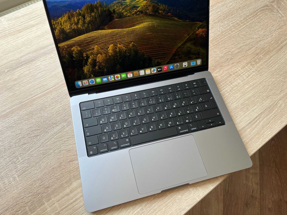 MacBook Pro 14 2021р. M1 Pro _14 GPU / 16GbRAM_1000gb SSD 100% Батарея_12 циклів