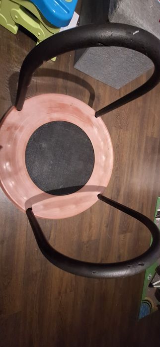 Trampolina pokojowa dla dziecka