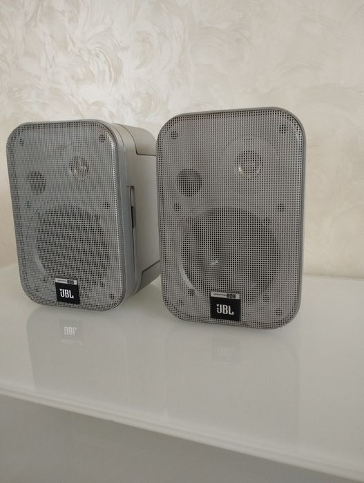Колонки JBL control ONE