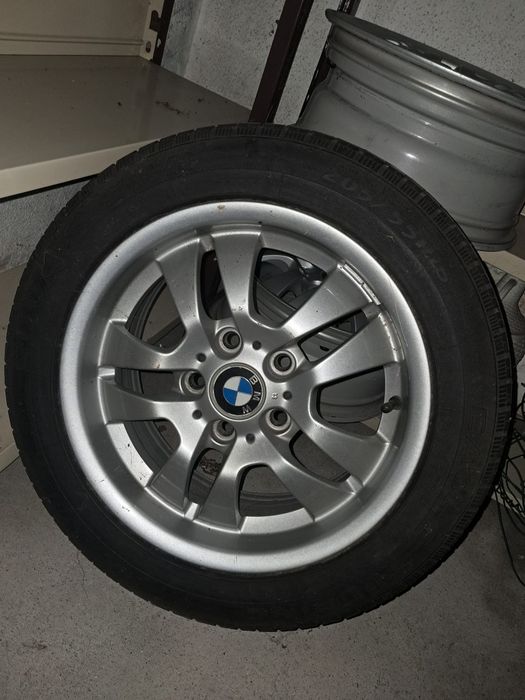 4 jantes originais BMW Styling 156 + Pneus