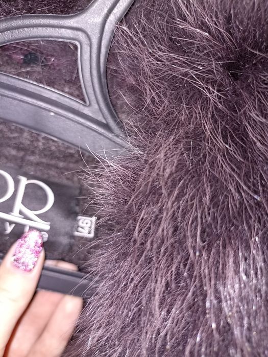 Пальто зимове з натур.хутром