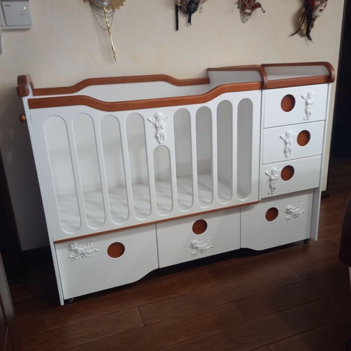 Ліжко дитяче  дерев'яне