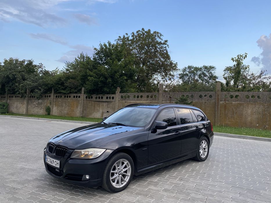 BMW e91 2.0d 2011