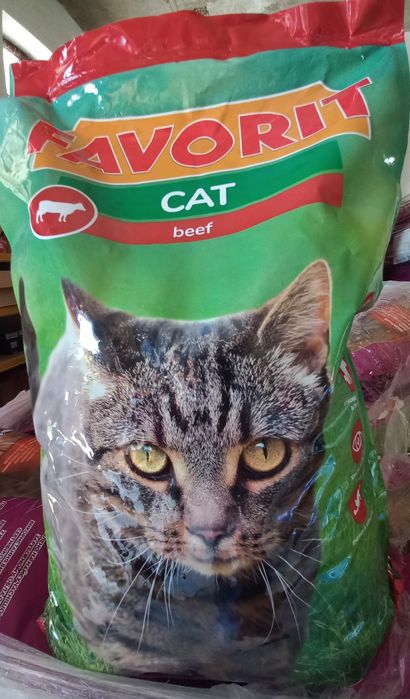 Корм для котів Favorit