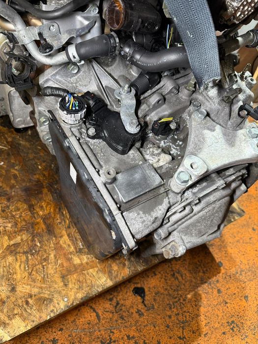 Caixa de Velocidades Automática Nissan Qashqai J10 2.0 DCi 4X4 Ref: C6Z10/M9RD833/M9R833
