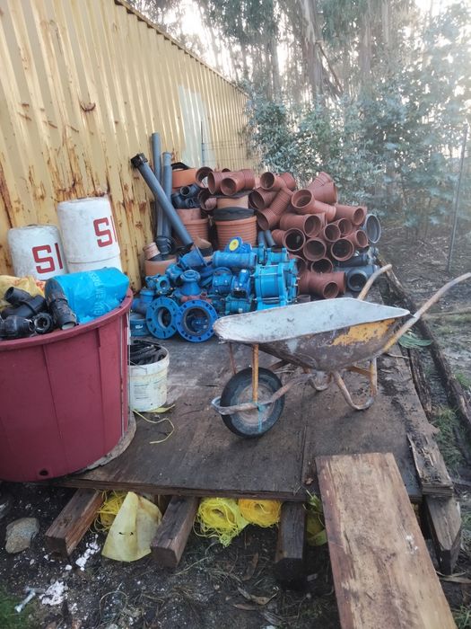 Acessórios para condutas de água