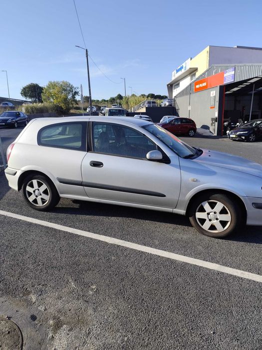 Nissan Almera, ideal para trabalho