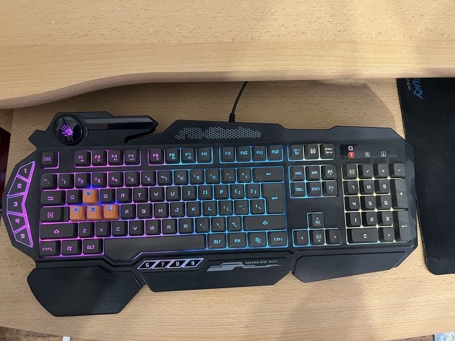 Klawiatura gamingowa podświetlana a4tech bloody b318