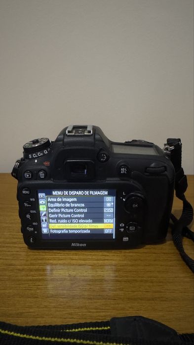 Vendo NIKON D7200 em ótimo estado