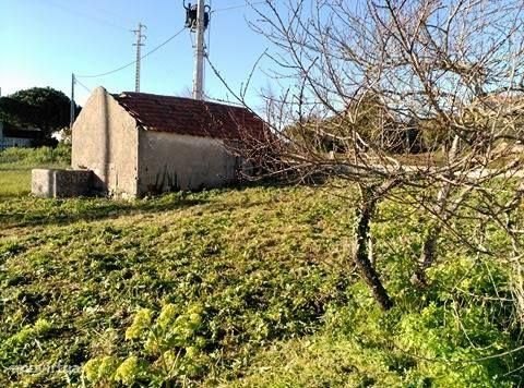 Vista para a Serra d'Aire e Candeeiros. — Vimioso, Bragança