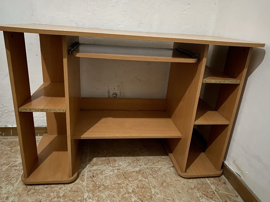 Secretaria de madeira