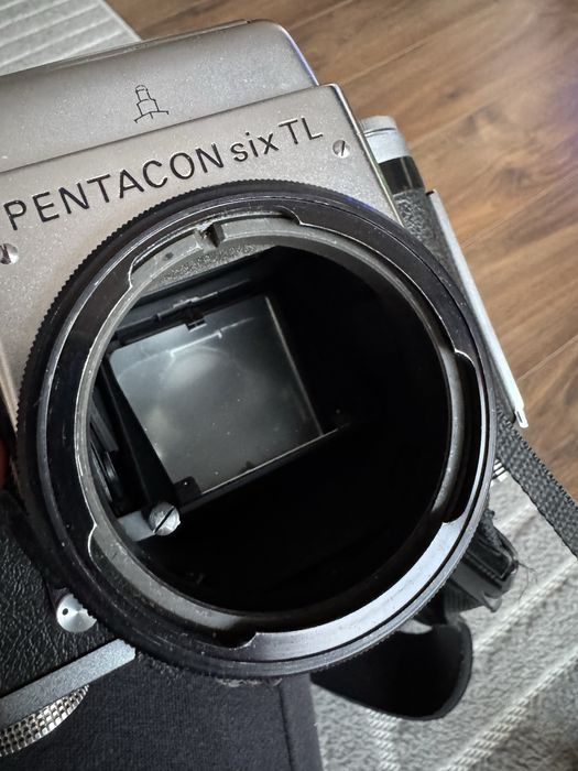 Pentacon Six TL + Biometar 80 | modyfikacja transportu filmu