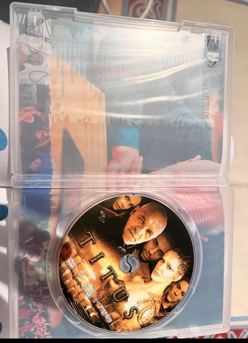 DVD titus.       .