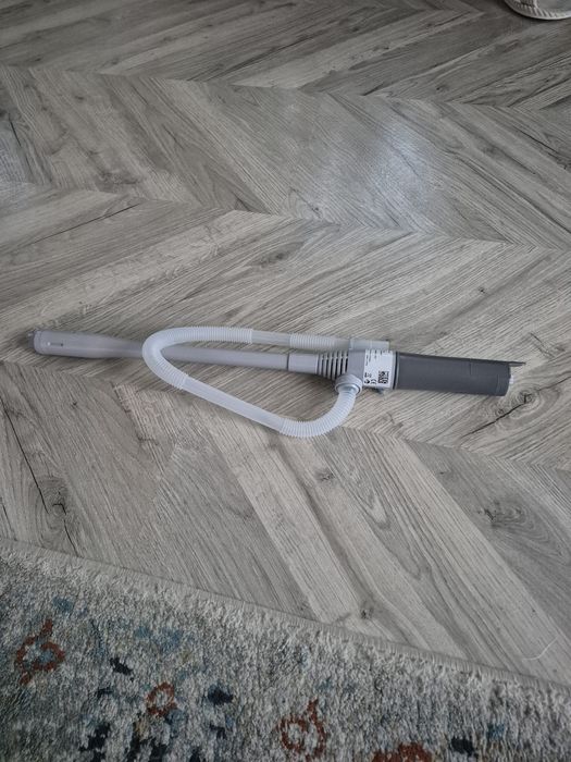 Pompa do cieczy zasilana baterjami.
