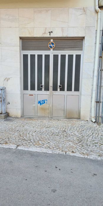 Garagem (Box) na Cova da Piedade (Almada)