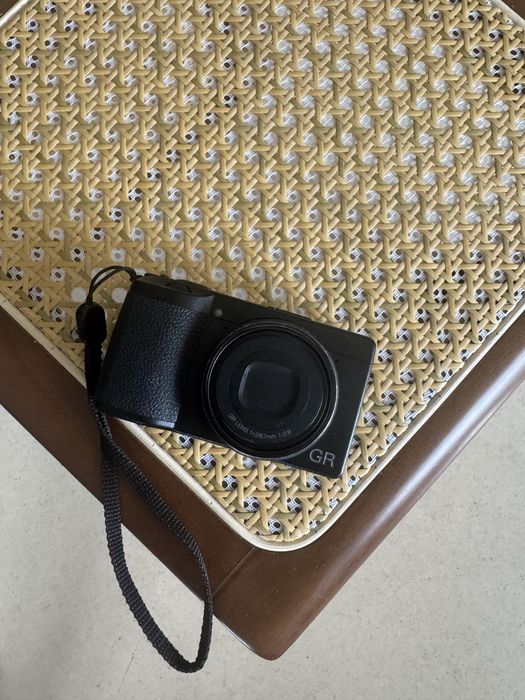 Ricoh GrIIIx + bateria extra