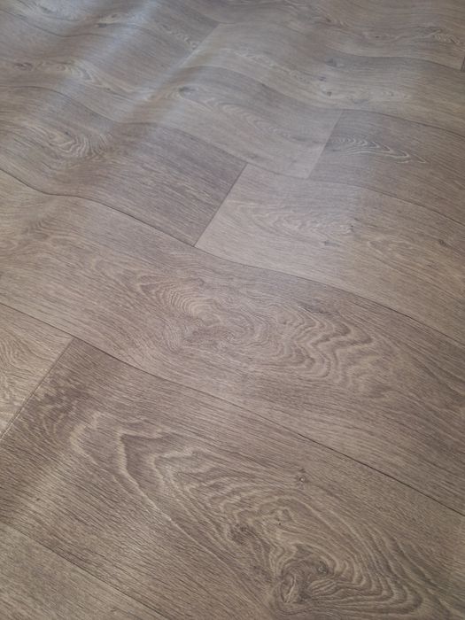 Продам лінолеум світло сірий